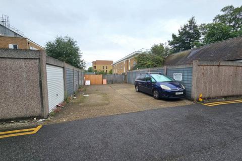 1 bedroom flat for sale, Surrey CR0