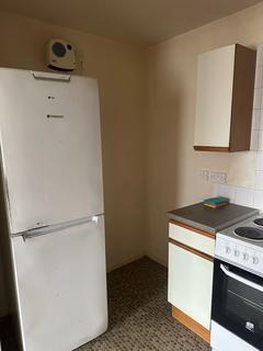 2 bedroom flat to rent, Harcourt Road, Blackpool FY4