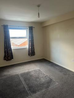 2 bedroom flat to rent, Harcourt Road, Blackpool FY4