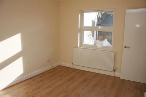 1 bedroom apartment to rent, Rushey Green, London, SE6