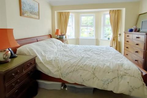 3 bedroom terraced house for sale, Heathfield Park, West Sussex GU29