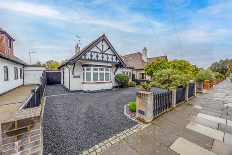 4 bedroom detached bungalow for sale, CROSBY ROAD, Chalkwell