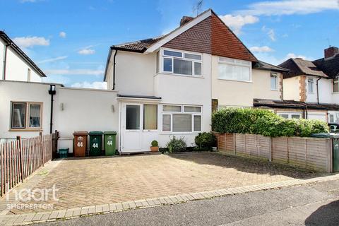 3 bedroom semi-detached house for sale, Harrow Road, FELTHAM