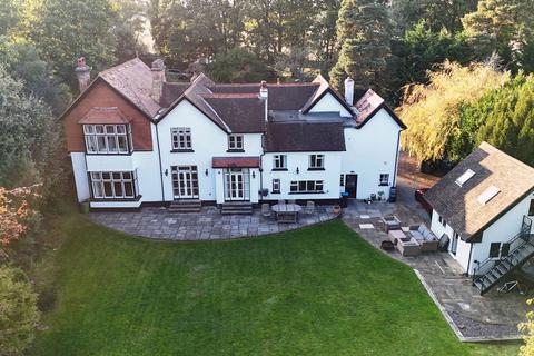 6 bedroom detached house for sale, Copthorne Bank, Crawley RH10