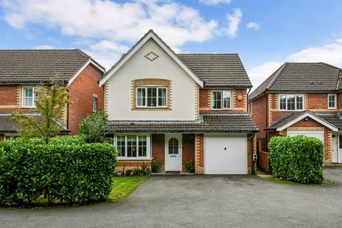 4 bedroom detached house for sale, Beatrice Hills Close, Kennington, Ashford, Kent, TN24