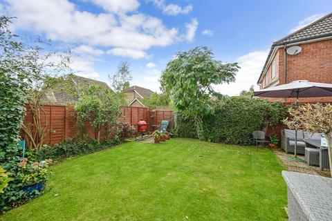 4 bedroom detached house for sale, Beatrice Hills Close, Kennington, Ashford, Kent, TN24