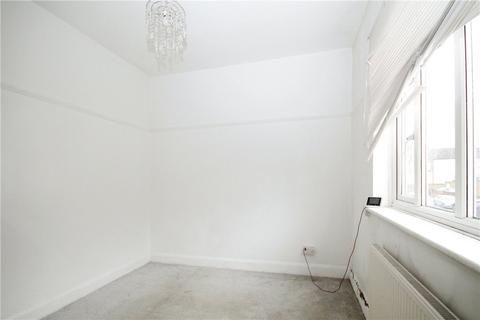 2 bedroom apartment to rent, Albert Road, London, SE25