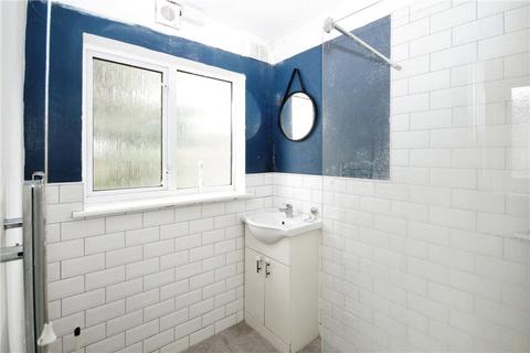 2 bedroom apartment to rent, Albert Road, London, SE25