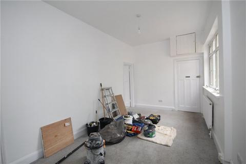 2 bedroom apartment to rent, Albert Road, London, SE25