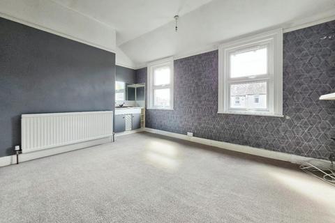35 Cranfield Road East, Carshalton, SM5 4LR