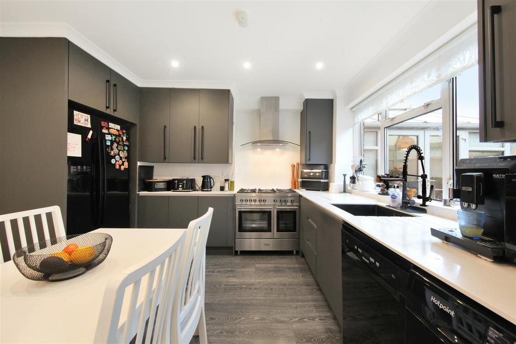 32 Annesley Close - 9f Per1 TOflm ROns Ocv5u.jpg