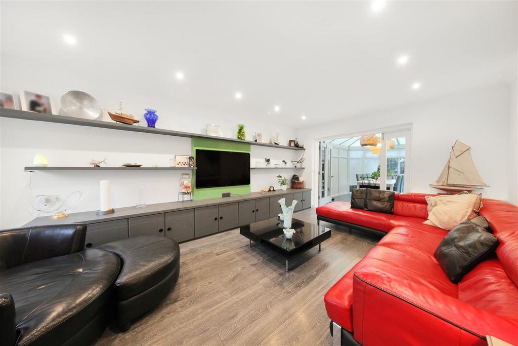 32 Annesley Close - 9 GFANy Tlv AXLc3 MGip PV.jpg