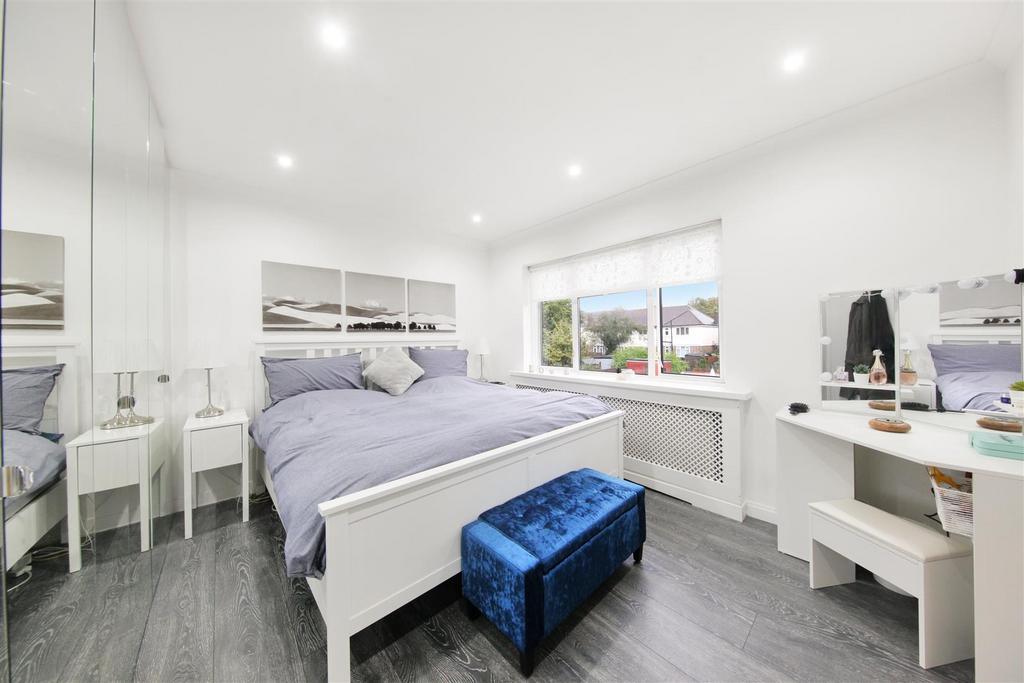 32 Annesley Close - gfxx VPK88c YAu4 NHZx Sj.jpg