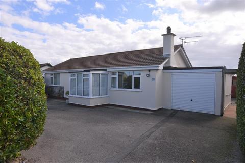 3 bedroom detached bungalow to rent, United Road, Carharrack, Redruth