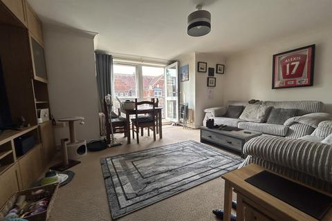 2 bedroom flat for sale, 2 bedroom 1st Floor Flat in Southend on Sea