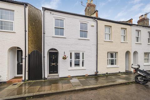 2 bedroom end of terrace house for sale, Warwick Road, Twickenham