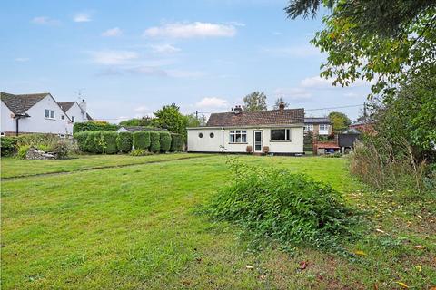 2 bedroom bungalow for sale, Blacksmiths Alley, Ingatestone, CM4