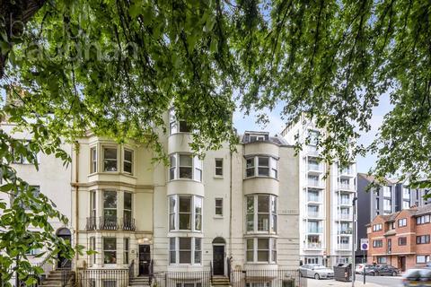 2 bedroom flat to rent, Grand Parade, Brighton, East Sussex, BN2