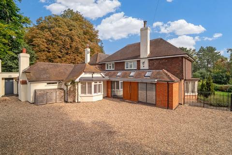 4 bedroom detached house for sale, Henley Road, Maidenhead, SL6