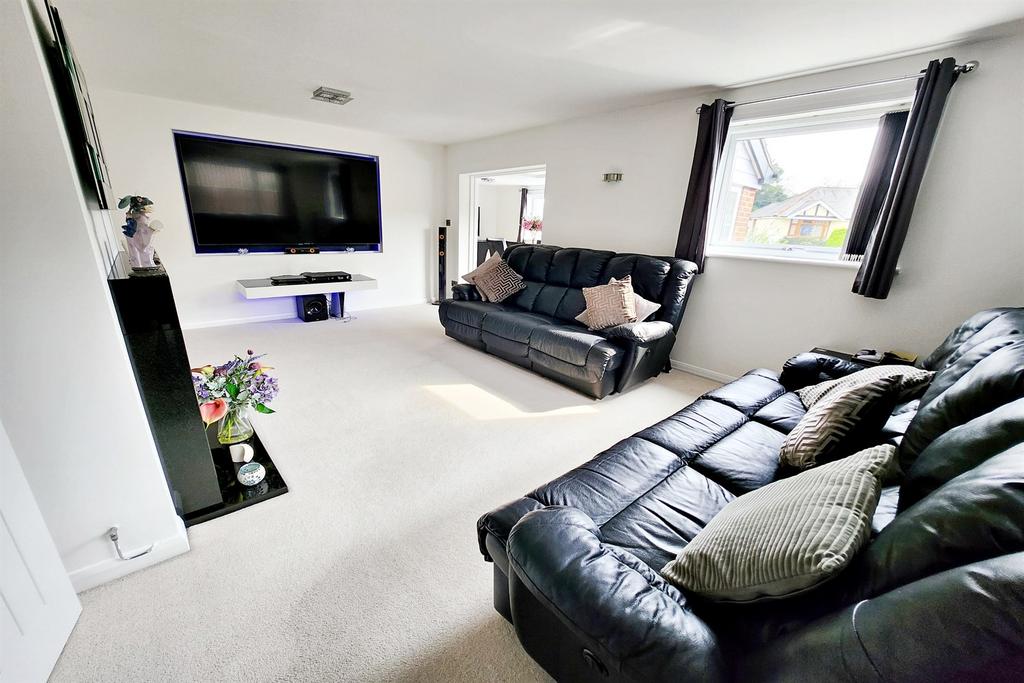 Charlton Marshall 3 bed detached bungalow for sale £500,000