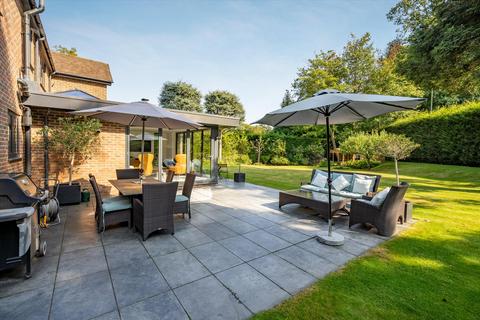 16 Holmes Close, Ascot, SL5 9TJ