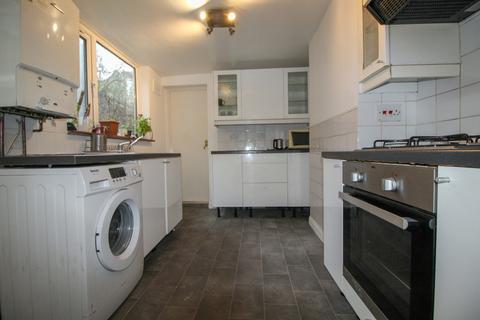 4 bedroom terraced house to rent, Kenton Road, London