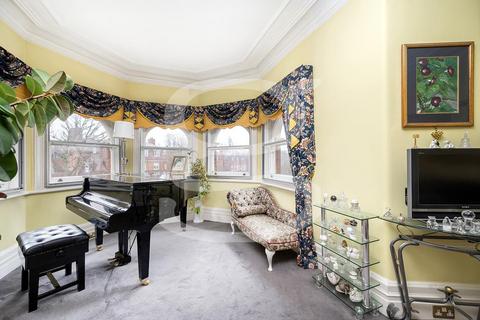 4 bedroom apartment for sale, Avenue Mansions, Hampstead NW3