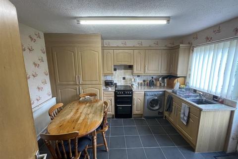 3 bedroom detached house for sale, Beechways Drive, Neston