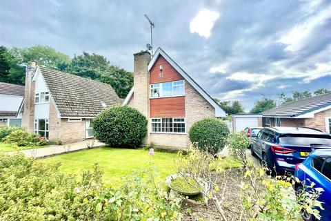 3 bedroom detached house for sale, Beechways Drive, Neston