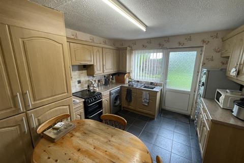 3 bedroom detached house for sale, Beechways Drive, Neston