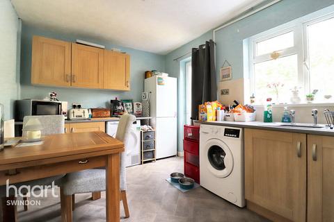 2 bedroom terraced house for sale, Francomes, Swindon