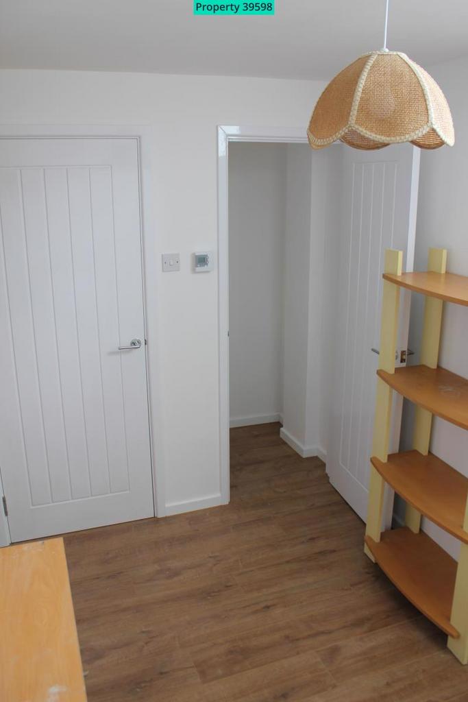 2nd bedroom with cupboard