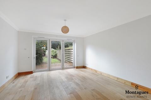 35 Brickfield Road, Coopersale, Epping, CM16 7QX