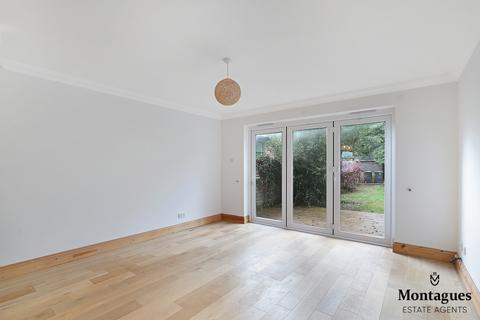 35 Brickfield Road, Coopersale, Epping, CM16 7QX