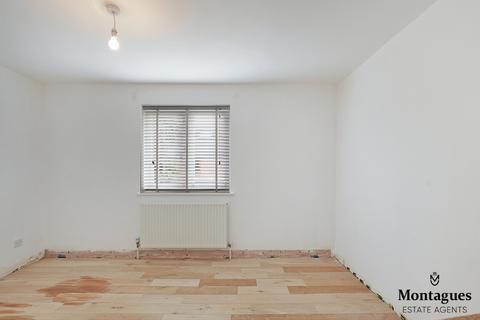 35 Brickfield Road, Coopersale, Epping, CM16 7QX