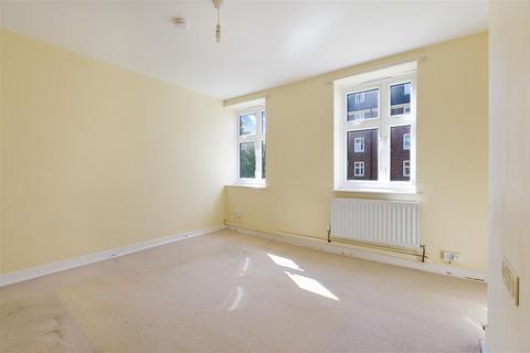 2 bedroom flat for sale, Athlone Street, Kentish Town, NW5