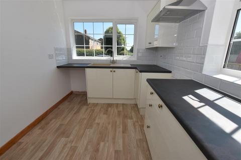 2 bedroom semi-detached bungalow to rent, Queens Mead, Aldbrough, Hull