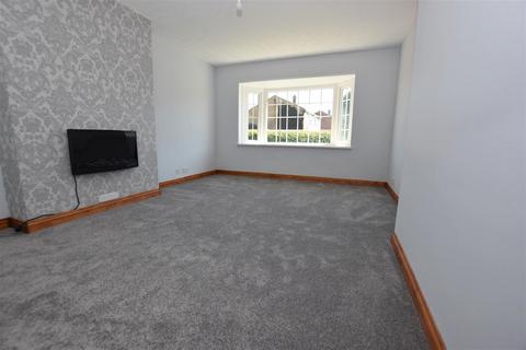 2 bedroom semi-detached bungalow to rent, Queens Mead, Aldbrough, Hull