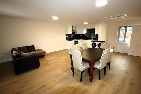 1 bedroom flat to rent, Kingsway House, Watford WD25