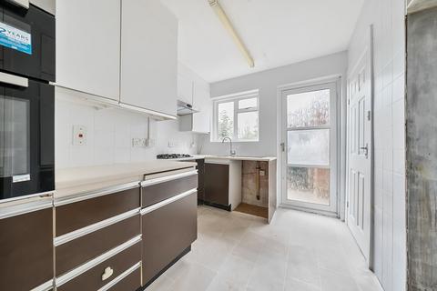 18 Randle Road, Richmond, TW10 7LT