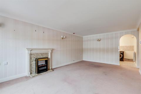 2 bedroom apartment for sale, Listers Court, Ilkley LS29