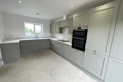 4 bedroom semi-detached house for sale, Huddersfield Road, Scouthead, Oldham, Greater Manchester, OL4