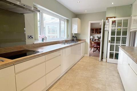 33 Shepherds Pool Road, Sutton Coldfield, B75 6NB