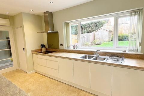 33 Shepherds Pool Road, Sutton Coldfield, B75 6NB