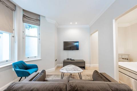 Studio to rent, Rosary Gardens, South Kensington, London, SW7