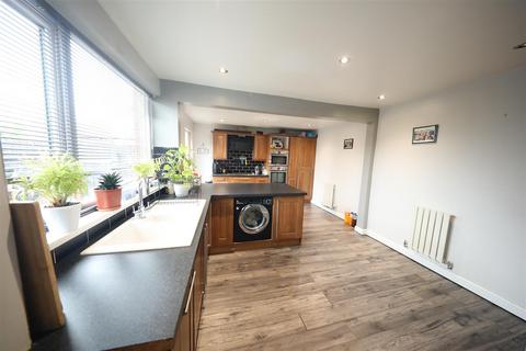 24 Blythorpe, Hull, HU6 9HG