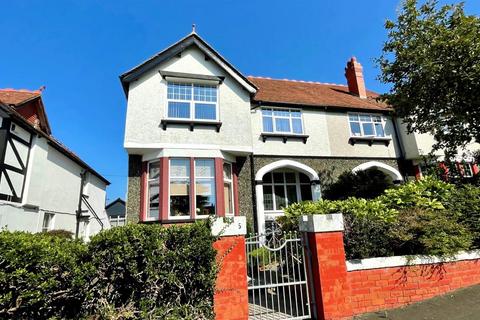 4 bedroom semi-detached house for sale, Roumania Crescent, Craig y don, Llandudno