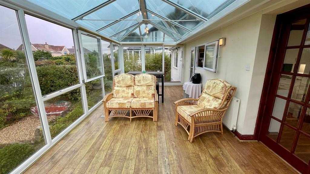 Large conservatory