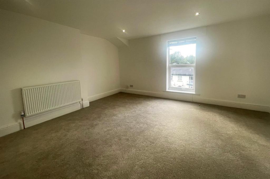 St. Helens Road, Ormskirk L39 2 bed apartment to rent £950 pcm (£219 pw)