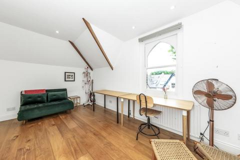 1a Rockmount Road, London, SE19 3SZ